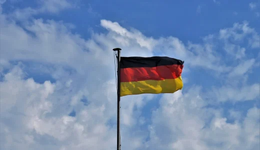 下のソーシャルリンクからフォロー