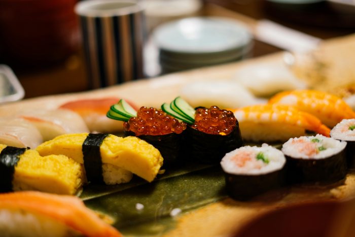 【5分で分かる】日本食が海外で愛される理由とは？世界の反応と最新トレンド